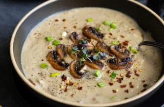 Easy Vegan Cream of Mushroom Soup